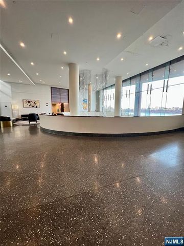 320 Adolphus Avenue 408, Cliffside Park, NJ 07010