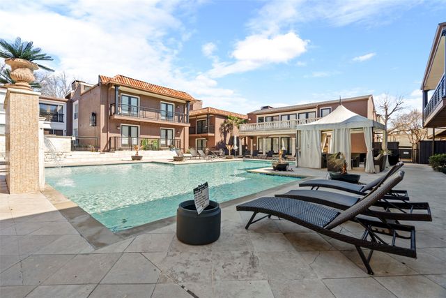 5916 Sandhurst Lane 225, Dallas, TX 75206