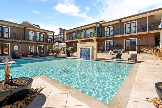 5916 Sandhurst Lane 225, Dallas, TX 75206