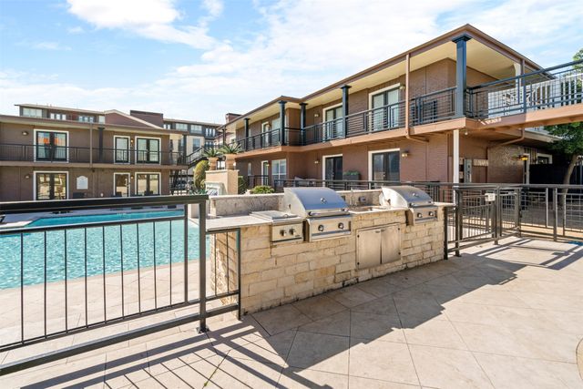 5916 Sandhurst Lane 225, Dallas, TX 75206