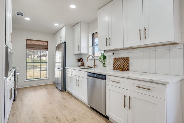 1526 Ginger Drive, Carrollton, TX 75007