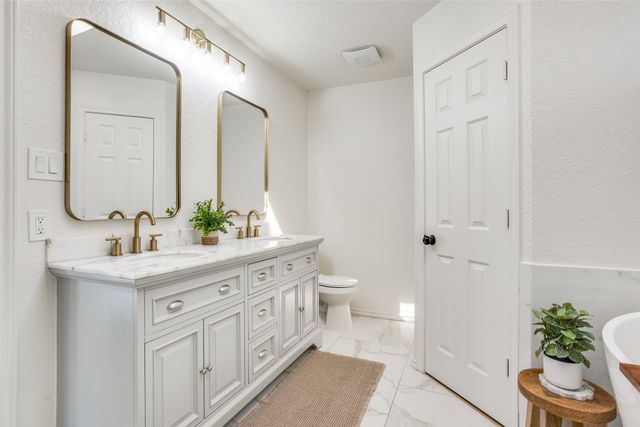 1526 Ginger Drive, Carrollton, TX 75007