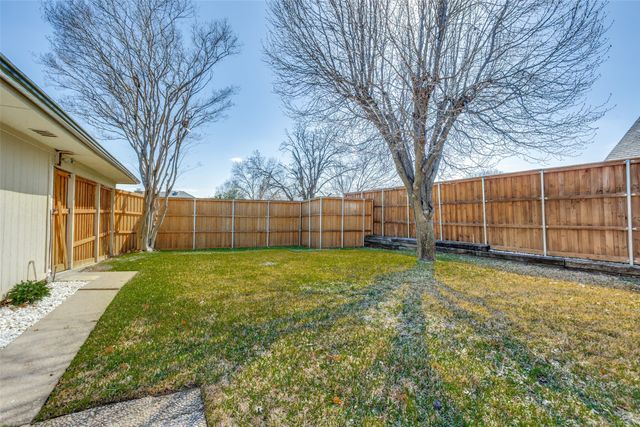 1526 Ginger Drive, Carrollton, TX 75007