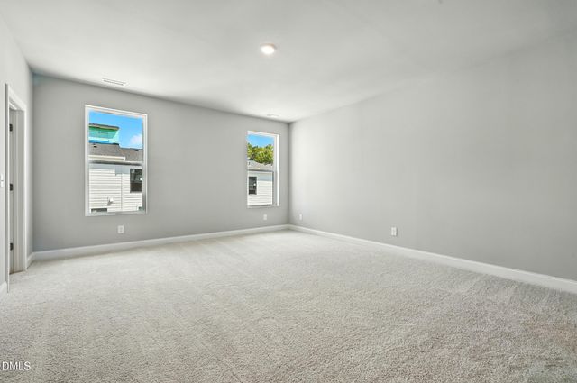 1242 Coach Station Alley 201, Raleigh, NC 27601