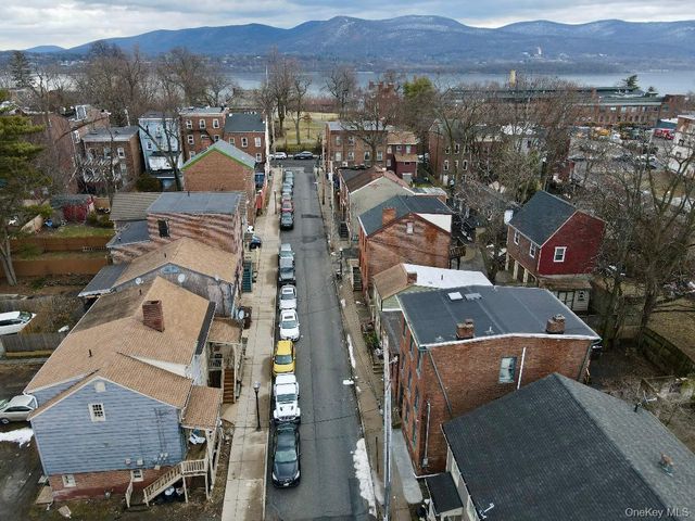 22 E Parmenter Street, Newburgh, NY 12550