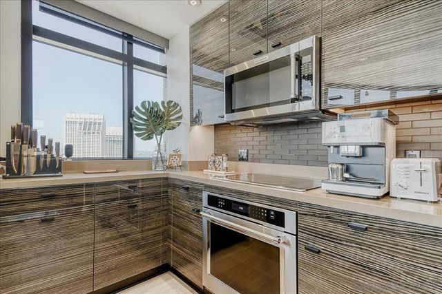 200 Harbor Drive 2602, San Diego, CA 92101