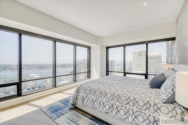 200 Harbor Drive 2602, San Diego, CA 92101