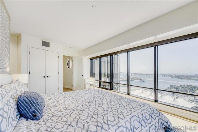 200 Harbor Drive 2602, San Diego, CA 92101