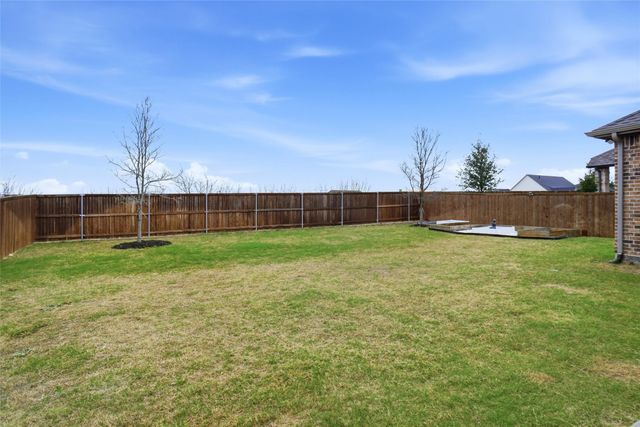 2073 Cloverfern Way, Haslet, TX 76052