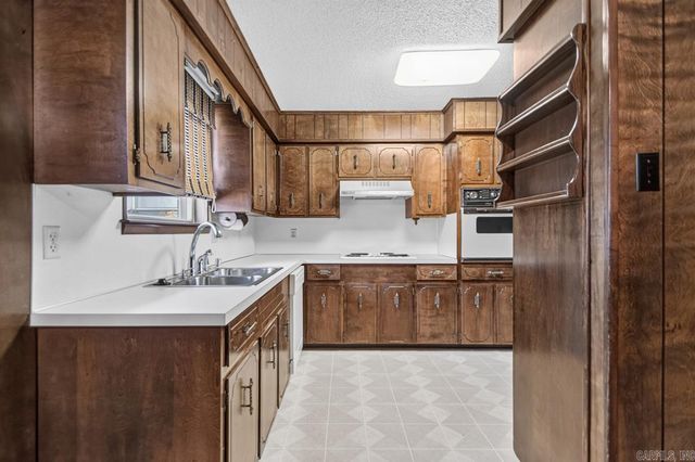 2 Linda Cove, Jacksonville, AR 72076