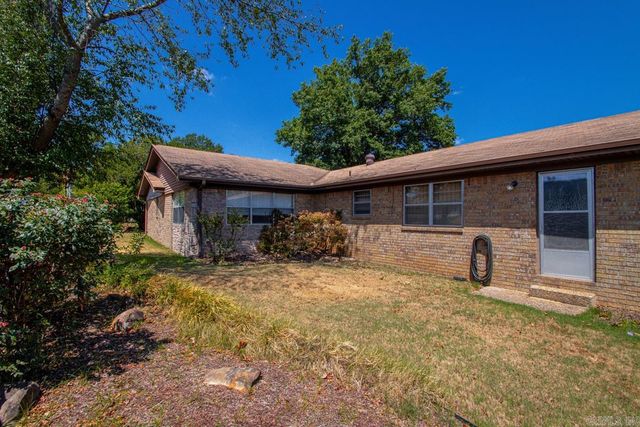 2 Linda Cove, Jacksonville, AR 72076