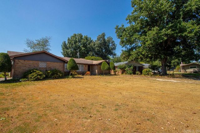 2 Linda Cove, Jacksonville, AR 72076