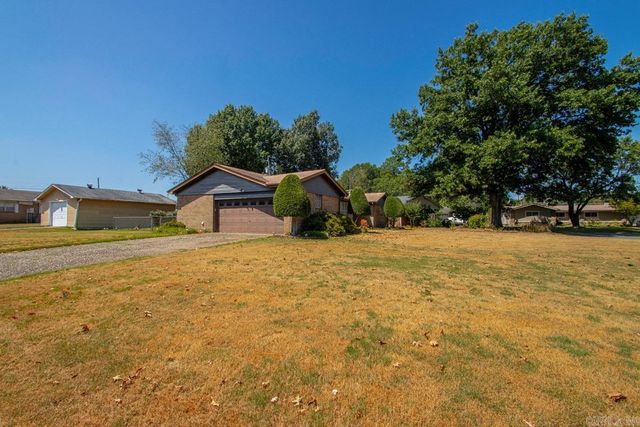 2 Linda Cove, Jacksonville, AR 72076