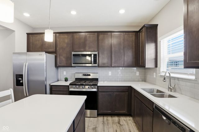 181 Thorpe Drive, Whiteland, IN 46184
