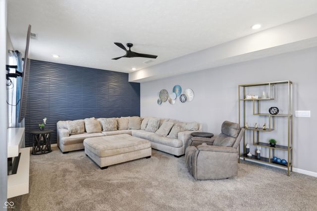 181 Thorpe Drive, Whiteland, IN 46184
