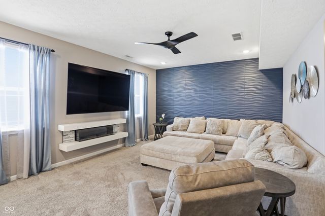 181 Thorpe Drive, Whiteland, IN 46184