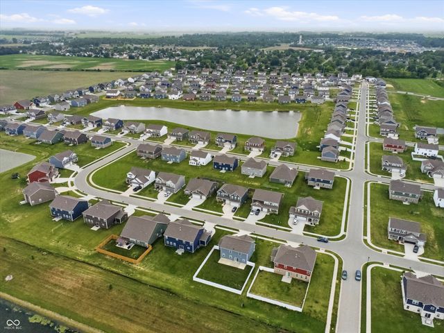 181 Thorpe Drive, Whiteland, IN 46184