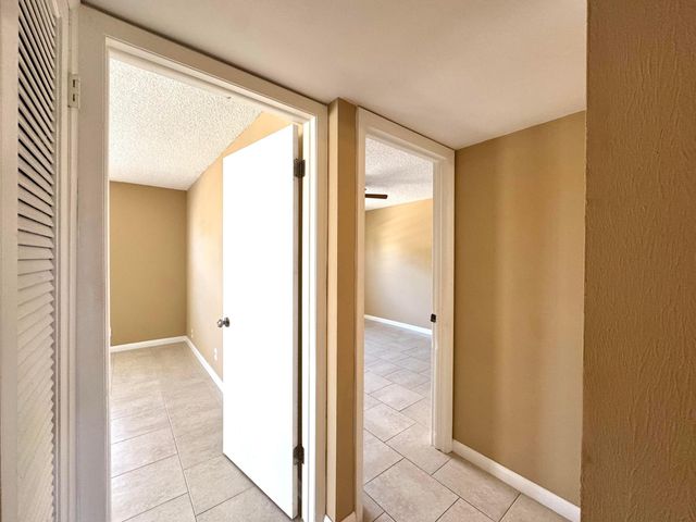 900 S Normandy Lane, Delray Beach, FL 33484