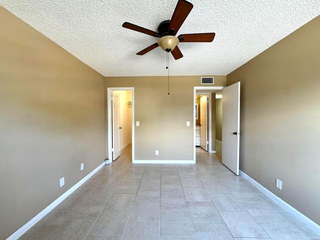 900 S Normandy Lane, Delray Beach, FL 33484