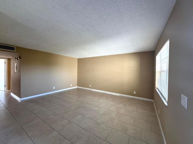 900 S Normandy Lane, Delray Beach, FL 33484