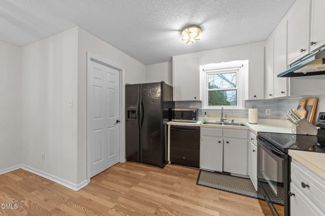 717 Slippery Bank Court, Benson, NC 27504