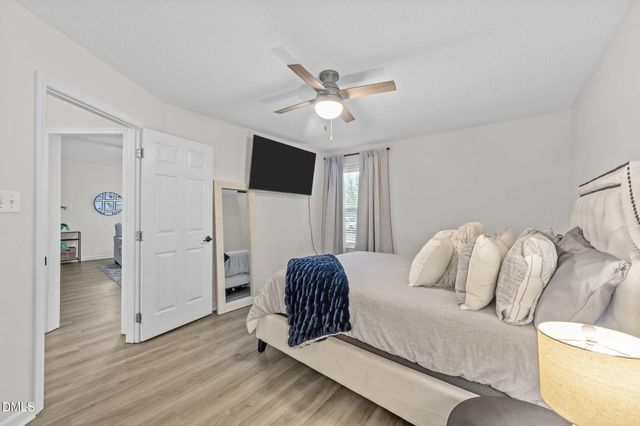 717 Slippery Bank Court, Benson, NC 27504