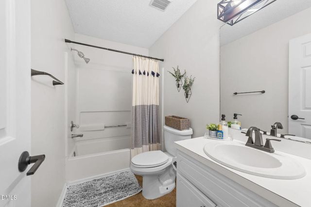 717 Slippery Bank Court, Benson, NC 27504