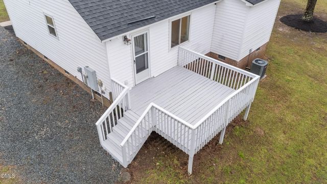 717 Slippery Bank Court, Benson, NC 27504