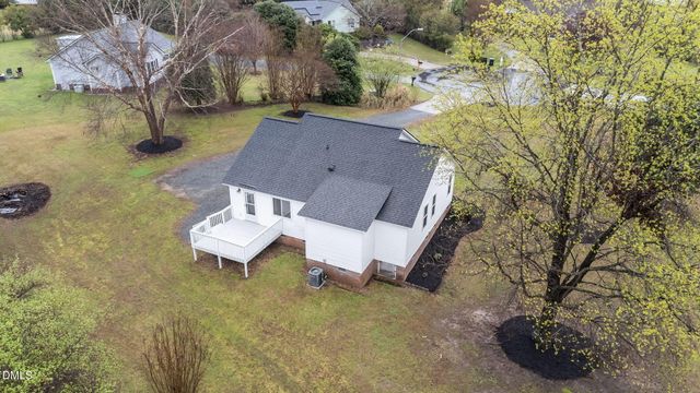 717 Slippery Bank Court, Benson, NC 27504