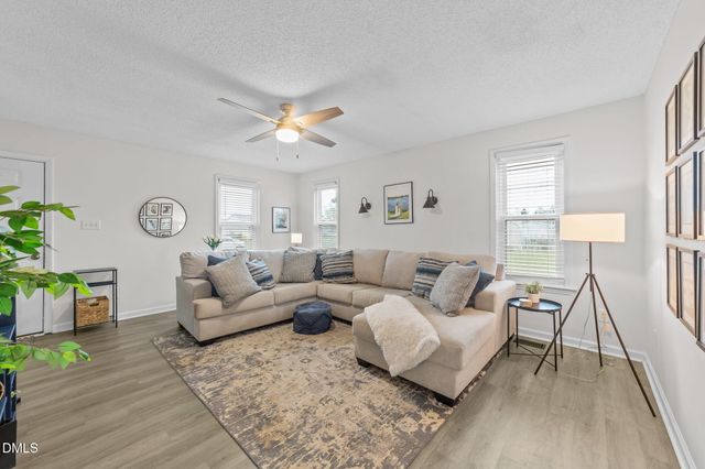 717 Slippery Bank Court, Benson, NC 27504