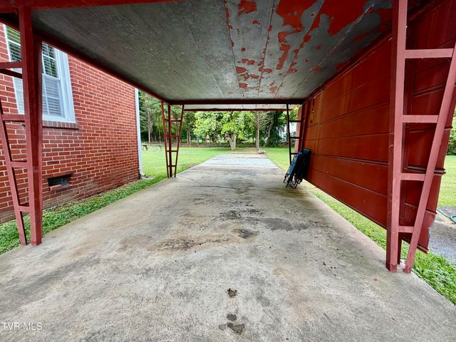 408 West F Street, Elizabethton, TN 37643