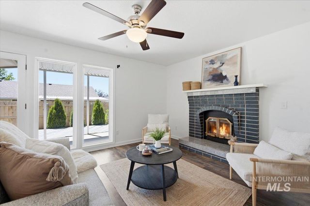 4426 S Tinker Ave, Boise, ID 83709