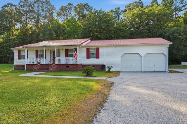 690 Lannie Lane, Moncks Corner, SC 29461