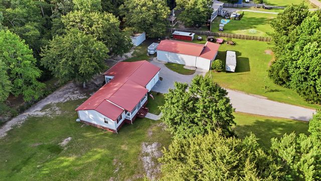 690 Lannie Lane, Moncks Corner, SC 29461
