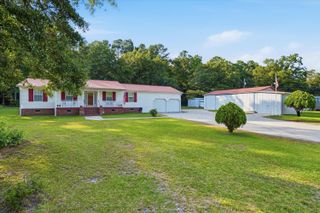 690 Lannie Lane, Moncks Corner, SC 29461