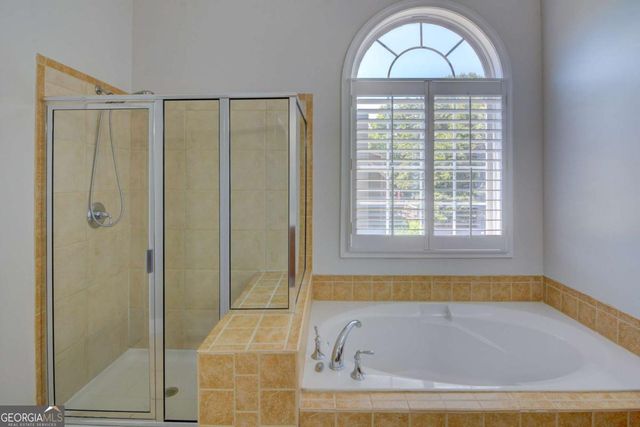 8220 Sagewood Drive, Gainesville, GA 30506