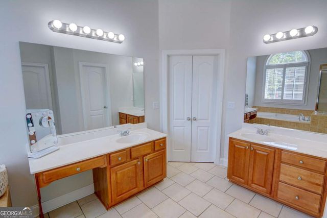 8220 Sagewood Drive, Gainesville, GA 30506