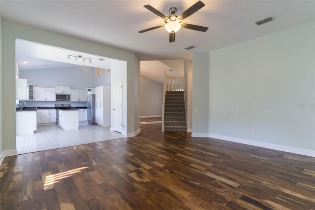 9406 OAK MEADOW COURT, Tampa, FL 33647