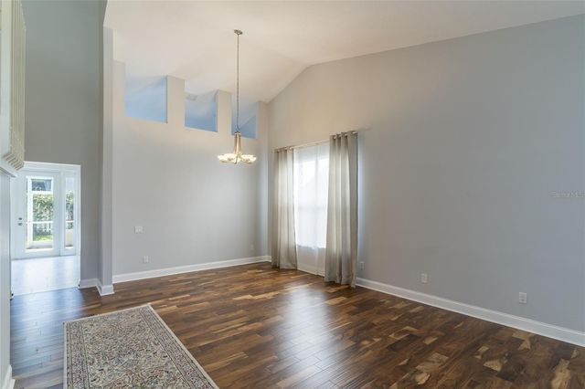 9406 OAK MEADOW COURT, Tampa, FL 33647