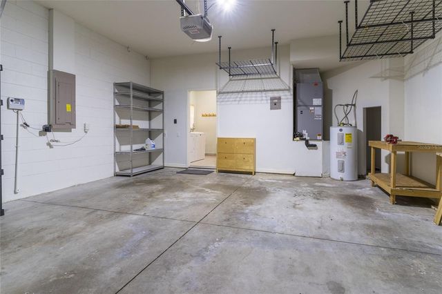 9406 OAK MEADOW COURT, Tampa, FL 33647