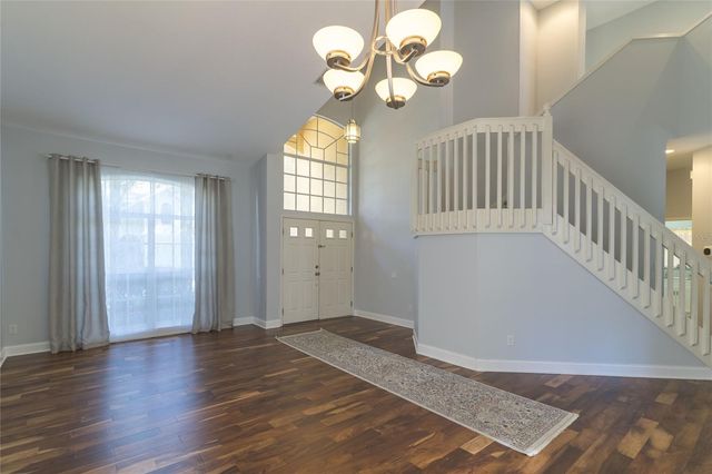 9406 OAK MEADOW COURT, Tampa, FL 33647
