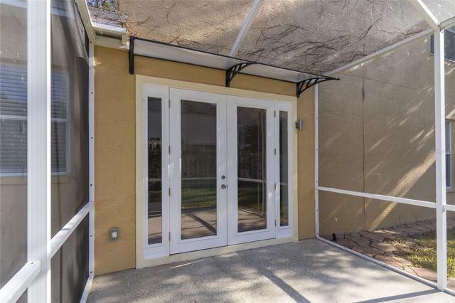 9406 OAK MEADOW COURT, Tampa, FL 33647