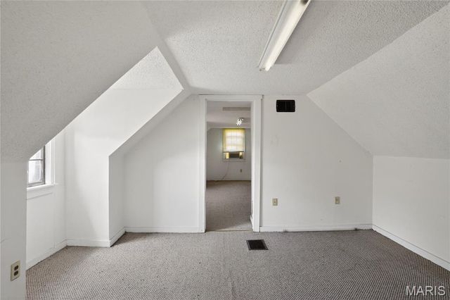 109 Chambers Road, St Louis, MO 63137