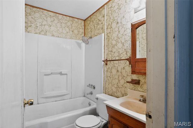 109 Chambers Road, St Louis, MO 63137