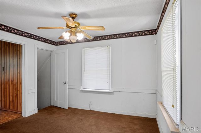109 Chambers Road, St Louis, MO 63137