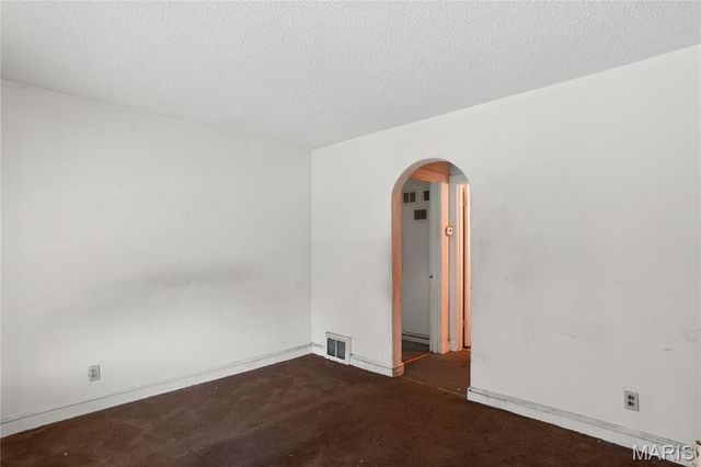 109 Chambers Road, St Louis, MO 63137