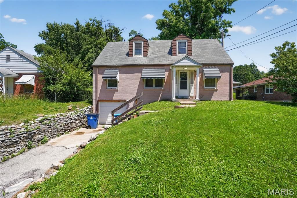 109 Chambers Road, St Louis, MO 63137