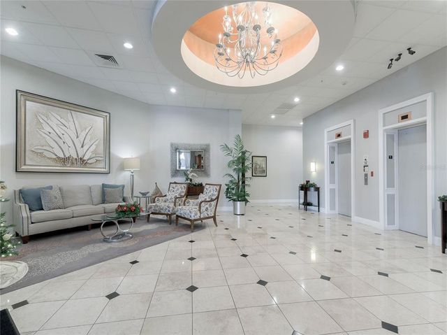 288 BEACH DRIVE NE 6A, St Petersburg, FL 33701