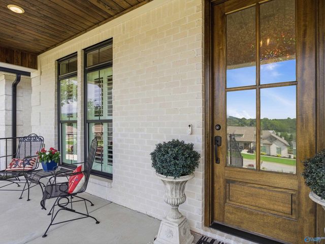 70 Natures Way, Guntersville, AL 35976