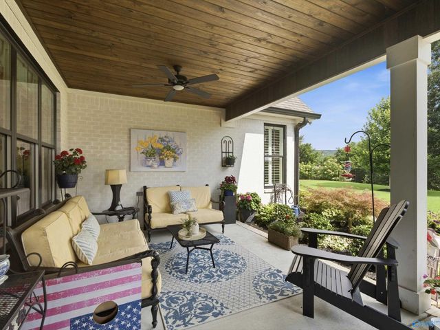 70 Natures Way, Guntersville, AL 35976
